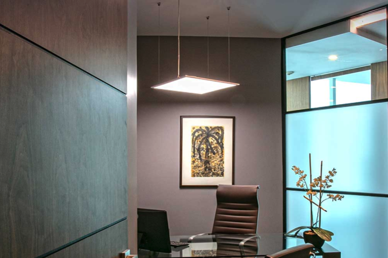 Panel LED cuadrado minimalista para oficinas
